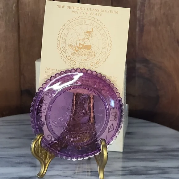 New Bedford Glass Plate - Picture 3 of 10